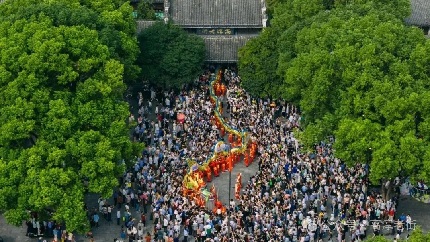 �ߴ��Ͻ�Ԫ���񻶹��ԣ������~